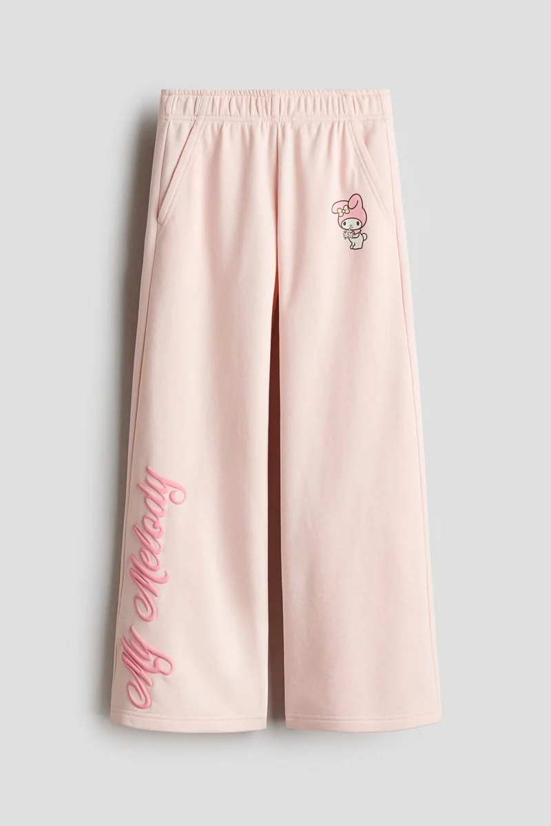 اتش اند ام بنطلون رياضي منسق مع سويت شيرت بطبعة زخرفية